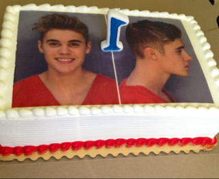 Illustration for article titled Celebrate Justin Bieber's First Arrest With Cake, Naturally